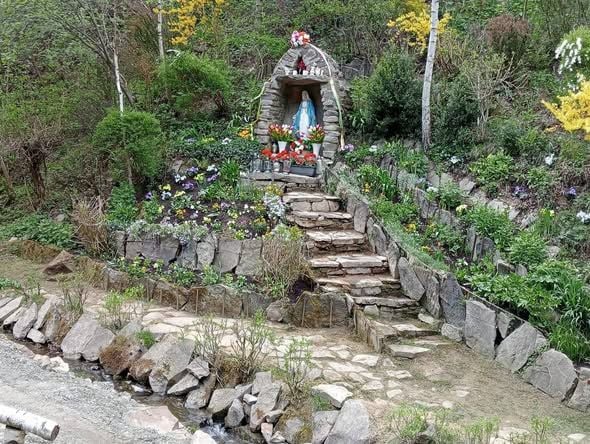 Góralska Majówka przy kapliczce u „Kudłatych” w Rycerce Dolnej