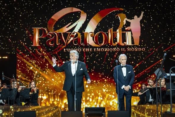 Druga retransmisja koncertu na 90. urodziny Pavarottiego w Wilkowicach