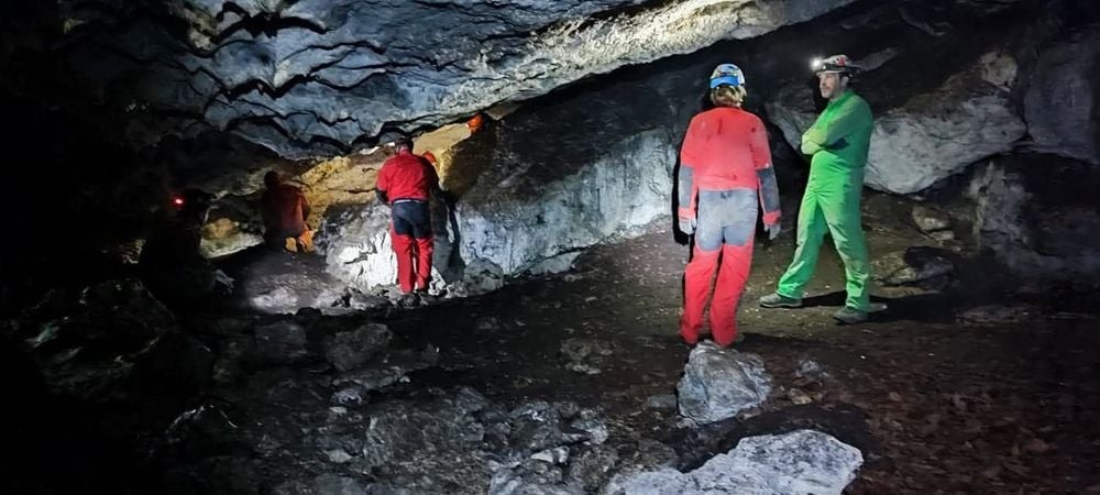 Wyprawa do Jaskini w Trzech Kopcach
