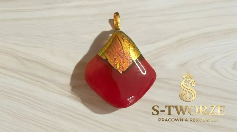 Warsztaty tworzenia biżuterii z topionego szkła w Żywcu