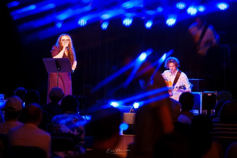 Koncert Niny Kumorek w Wilkowicach na scenie Promyka