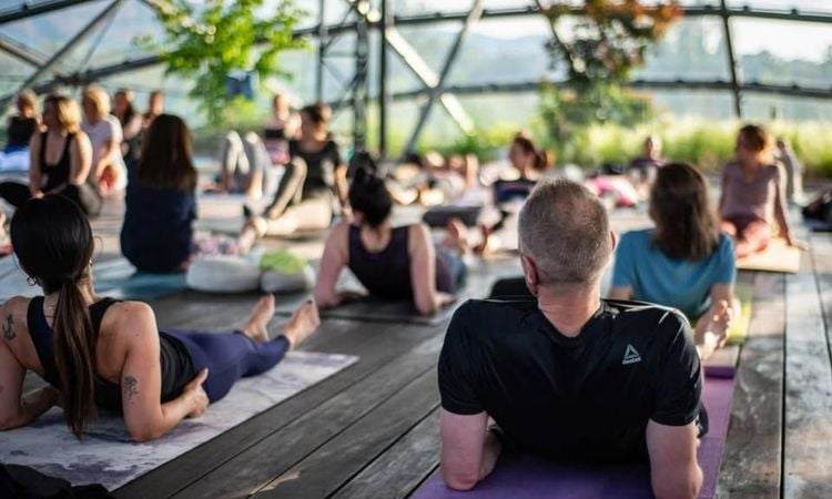 Joga, Pilates i Tai Chi na dachu Cavatina Hall w Bielsku-Białej