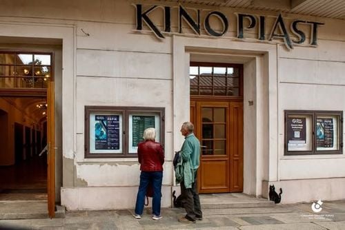 DKF FAFIK: Projekcja filmu „Jesteś wszechświatem” w Kinie Piast w Cieszynie