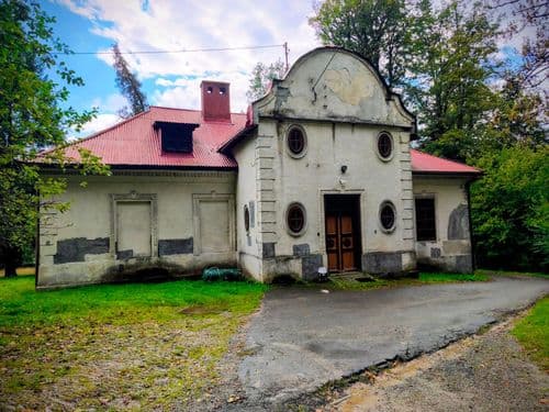 Zespół dworski w Kamesznicy